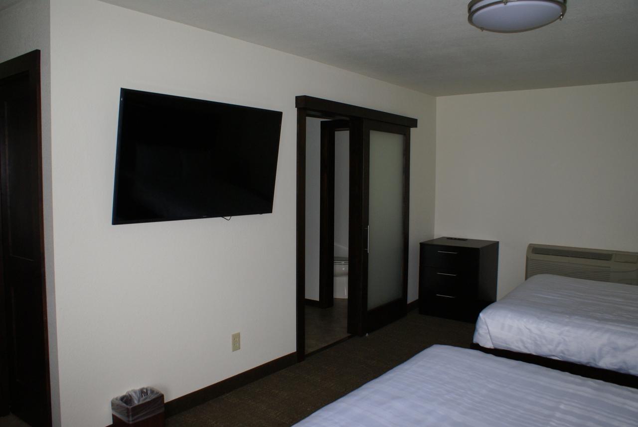 Boarders Inn & Suites By Cobblestone Hotels - Syracuse Eksteriør billede