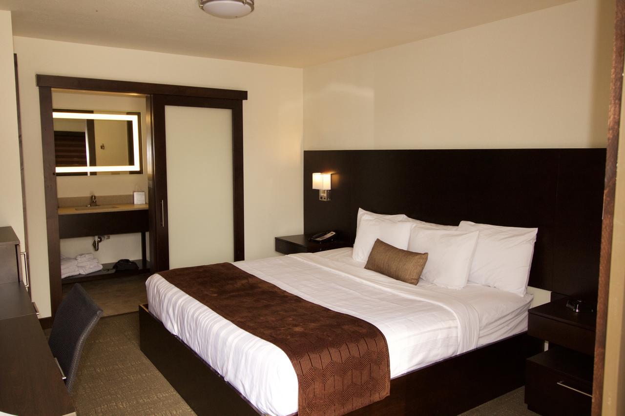 Boarders Inn & Suites By Cobblestone Hotels - Syracuse Eksteriør billede