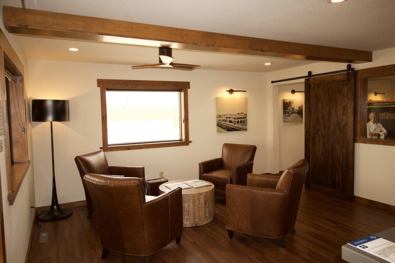Boarders Inn & Suites By Cobblestone Hotels - Syracuse Eksteriør billede