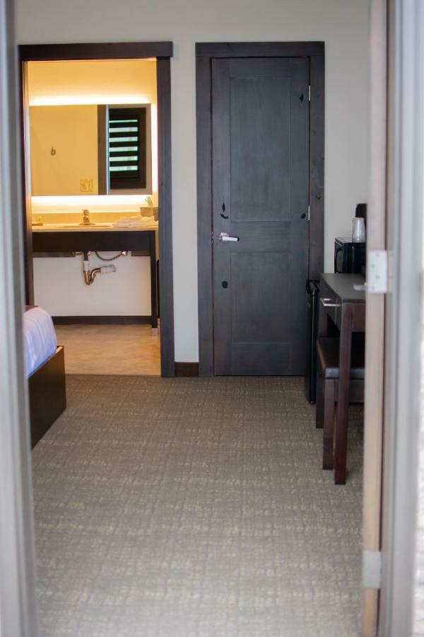 Boarders Inn & Suites By Cobblestone Hotels - Syracuse Eksteriør billede