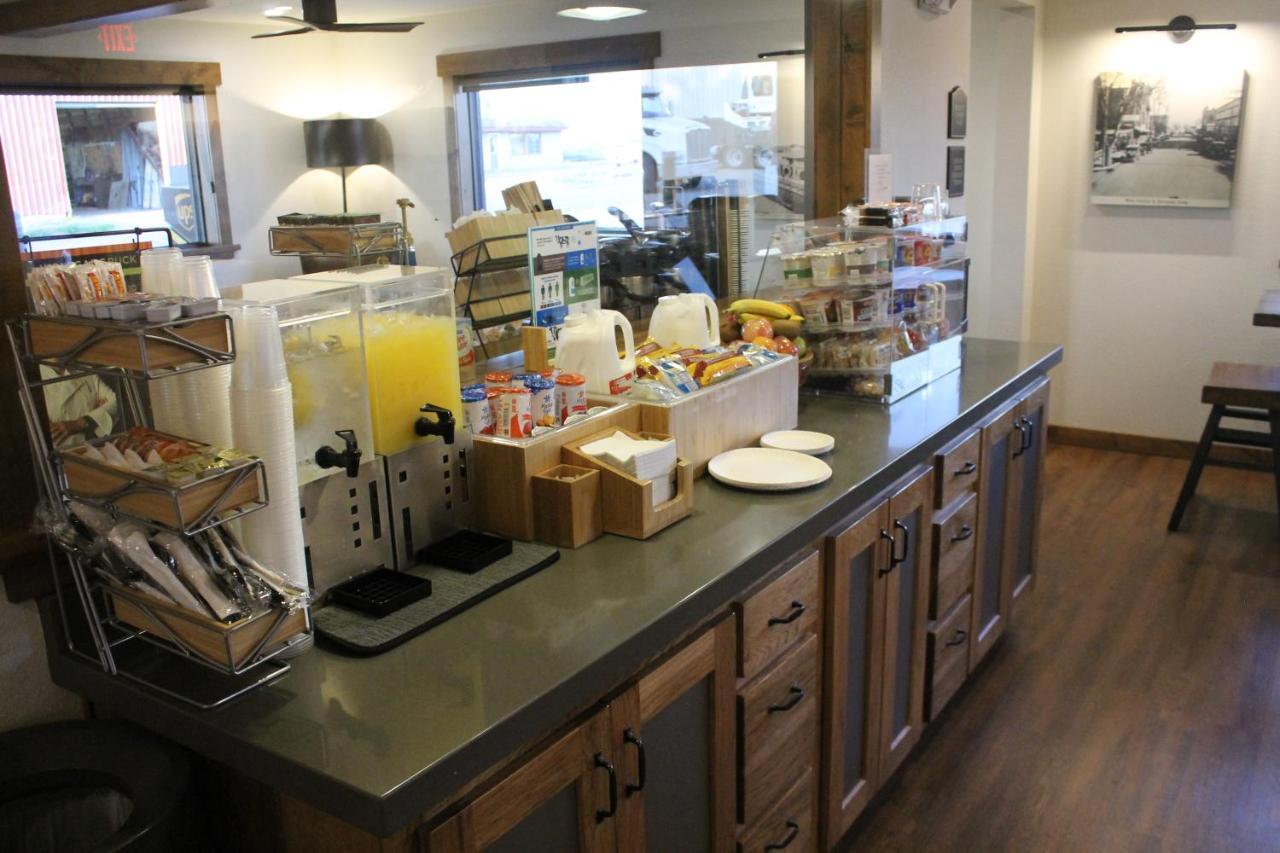 Boarders Inn & Suites By Cobblestone Hotels - Syracuse Eksteriør billede
